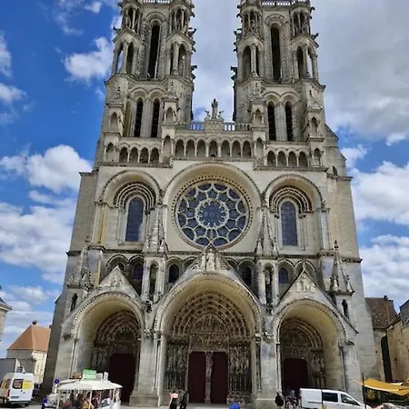 - Cite Medievale